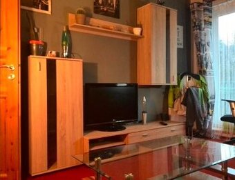 Prodám obývákovou stěnu, dub sonoma
