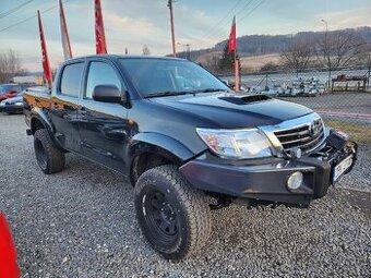Toyota Hilux 2.5 D 4x4 106 kW koup. v CZ