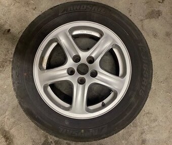 Alu R15 5x100 Oreg Škoda - Vw na slušných letních 195/65 R15