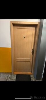 Dveře panelákové pravé