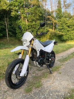 Yuki 125 SM - 1