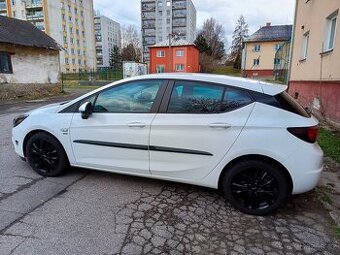 OPEL Astra K 1.4 turbo benzín 92 KW, nové STK
