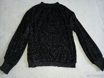 Černá M&S halenka s trpitivou aplikací vel. 40