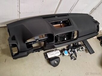 Airbagová sada Škoda Karoq s originální deskou