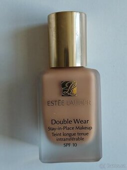 Makeup Estée Lauder - odstín 4C2 Auburn