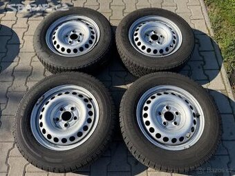 4x plechové disky 5x120 + pneu zimní 215/65 R16C
