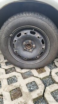 Zimni 165/75 r14 fabia1