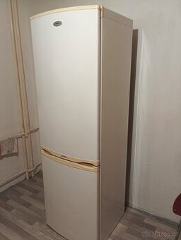 Lednice s mrazákem wyrpool