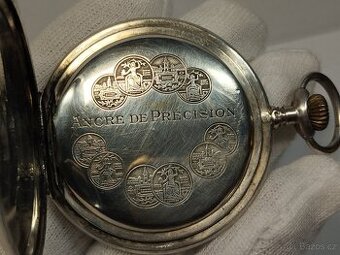 Starožitné pánské stříbrné kapesní hodinky, medaile