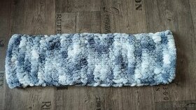 Ručně pletený nákrčník