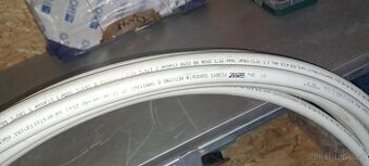 PRODÁM  Hadice Comap na topení