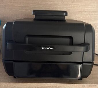 Horkovzdušná fritéza s funkcí grilu