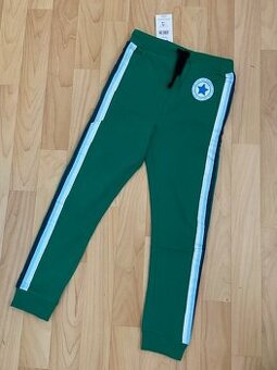 Zelené sportovní kalhoty - tepláčky, vel.134, NOVÉ, Sinsay