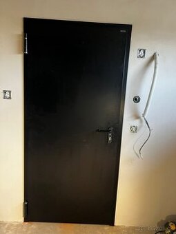 Ocelové protipožární dveře