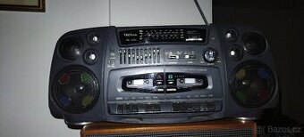 Rádiomagnetofon First Austria z barevnou hudbou