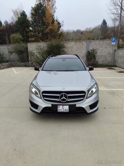 MERCEDES-BENZ GLA 220 d 4MATIC AMG - 1