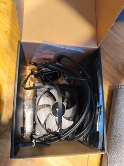 AIO vodník Corsair