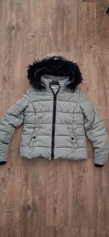 Prodám dětskou dívčí bundu z Takka 146/152