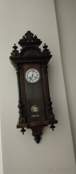 Krásné starožitné pendlovky Rms