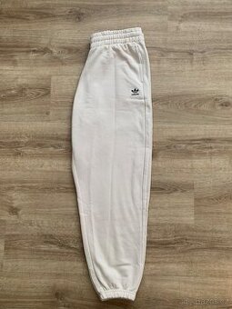 Dámské tepláky Adidas