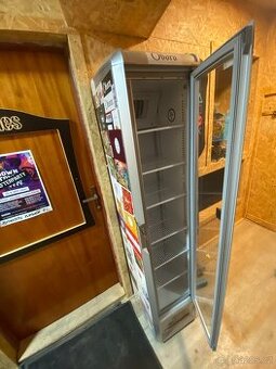 Velká lednička REDBULL s Led světlem 180 cm _ SUPER CENA 