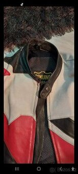 Motorkářská bunda