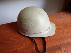 Retro helma laminátová 70. Léta