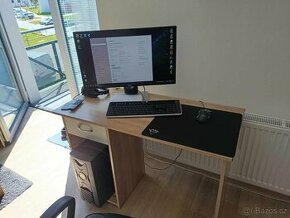 PC sestava/ Monitor 27´/ klávesnice+myš