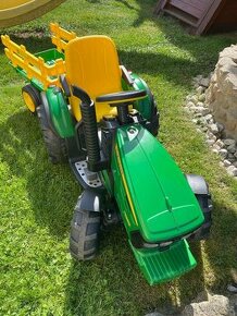 Traktor John Deere