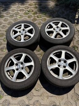 215/55 ZR16 93w