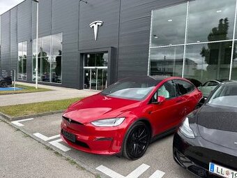 esla Model X Plaid – 2022 – 750 kW – 6 míst