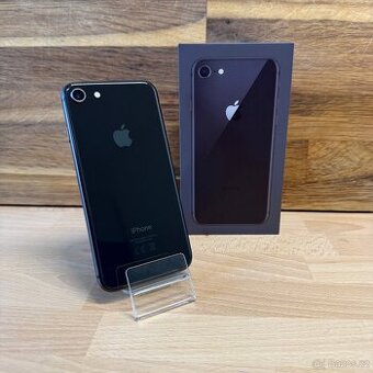 iPhone 8 64GB, černý (12 měsíci záruka)