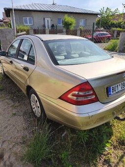 Mercedes C180S w203 95kw Automat na díly