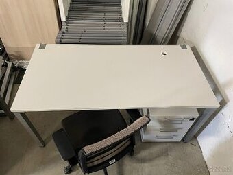 Steelcase stoly