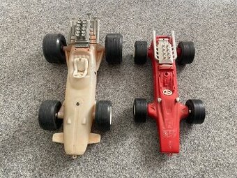 hračky staré hračky formule směr retro autíčko