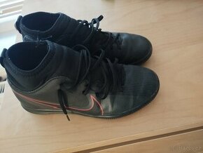 Sálové kopačky Nike vel. 34