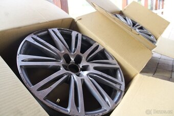 Originál Audi ALU kola 9JX20H2 ET37