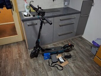 LAMAX eCruiser SC30