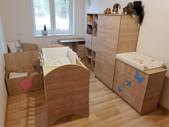Kompletní dětský pokoj - jako nový