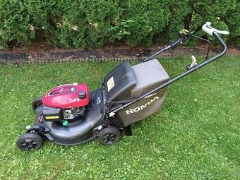 Sekačka Honda HRN 536 VY