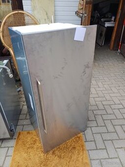 Prodám vestavnou lednici Siemens