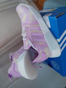 Nove tenisky NMD 38