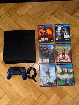 PlayStation 4 Slim 500 GB + 1x ovladač + 7 her (na discích)