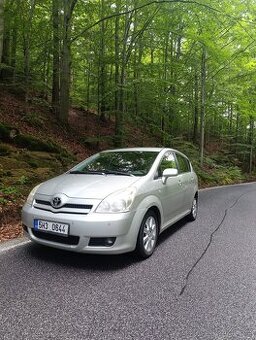Toyota Corolla Verso,2.2D-4D 100Kw