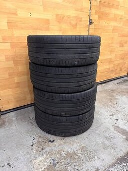 Letní pneu 235/45/20
