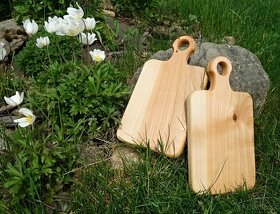 Prkénko z třešňového masivu