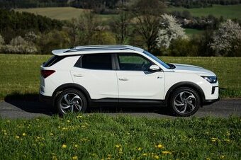 Korando 1,5i 163PS LED AL el.Kufr 2PDC Kam 2Klim Nav 4/25