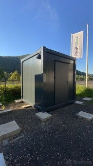 Prodejní/výdejní stánek PMP-K o rozměru 2,4 x 2,4 m