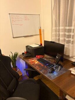 🎄 Ideální vánoční dárek – herní PC HAL3000 + 27” QHD 165 Hz