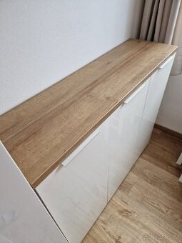 Komoda/botník, bílý lesk, 120 x 103 x 35 cm (š/v/h)